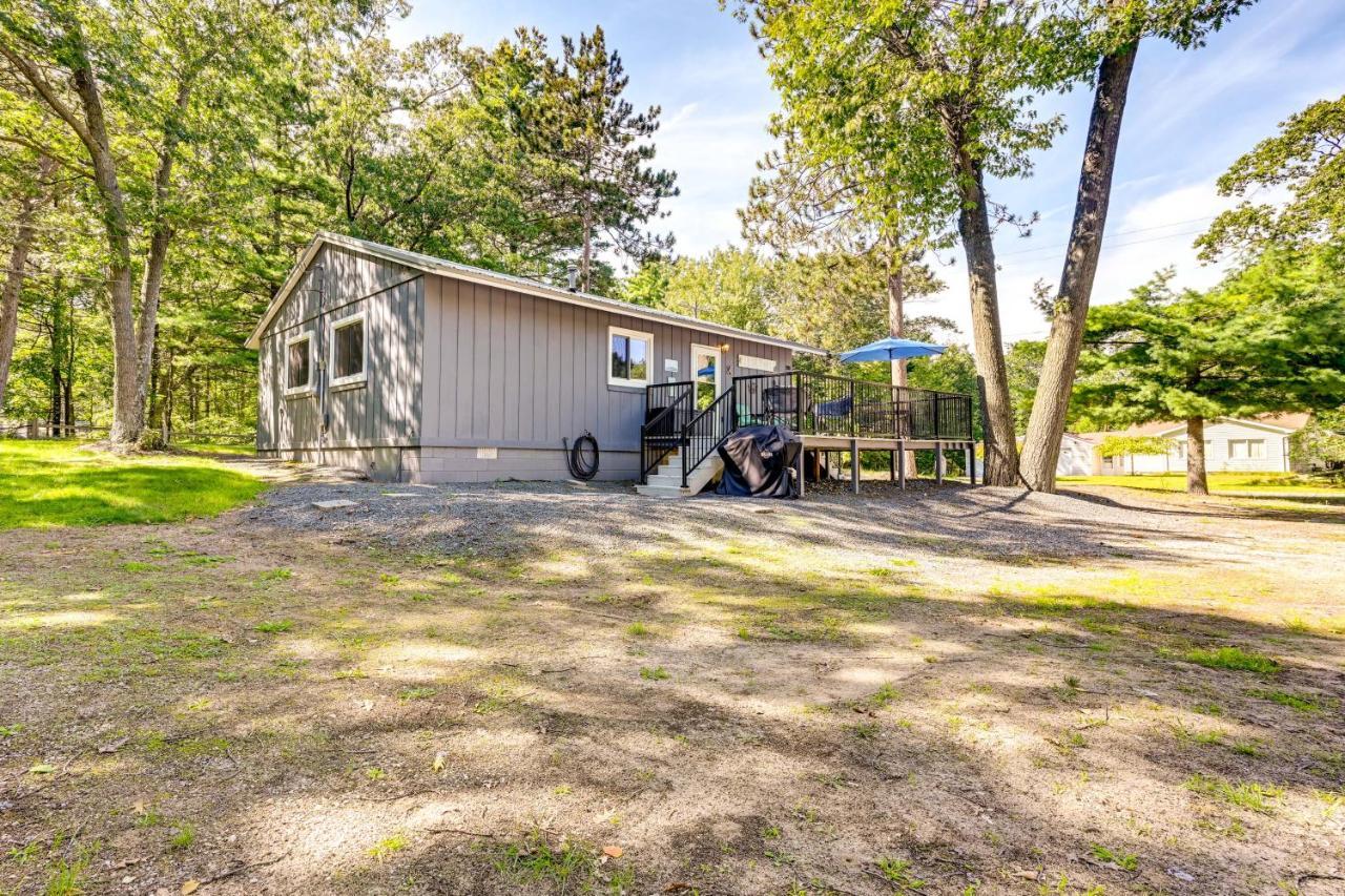 Au Gres Vacation Rental Cabin Less Than 1 Mi To Lake Huron Exterior photo