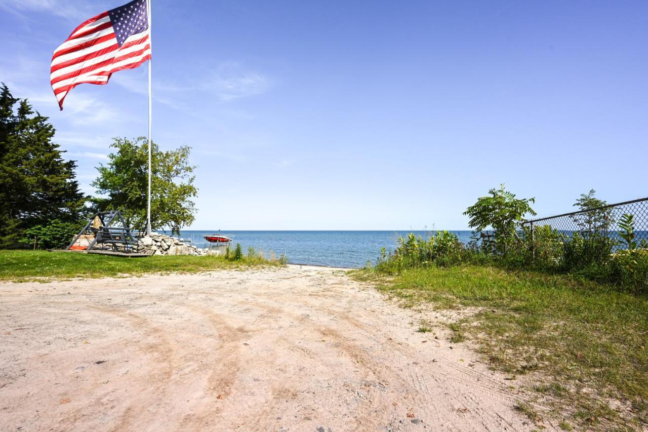 Au Gres Vacation Rental Cabin Less Than 1 Mi To Lake Huron Exterior photo